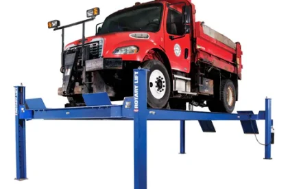 FOUR POST LIFT