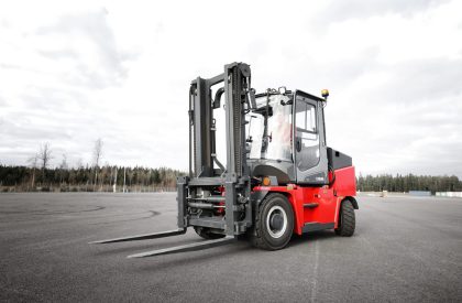 FORKLIFT